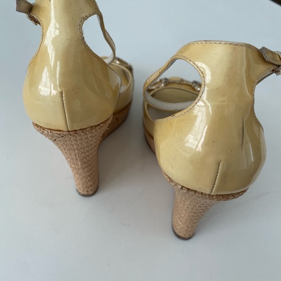 Gucci Patent Wedge Shoe - Picture 4 of 6